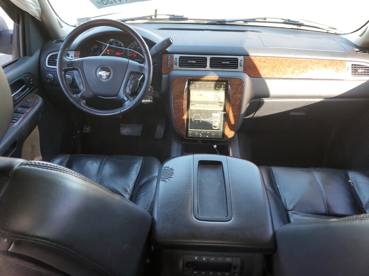 2007 Chevrolet Tahoe - Image 8