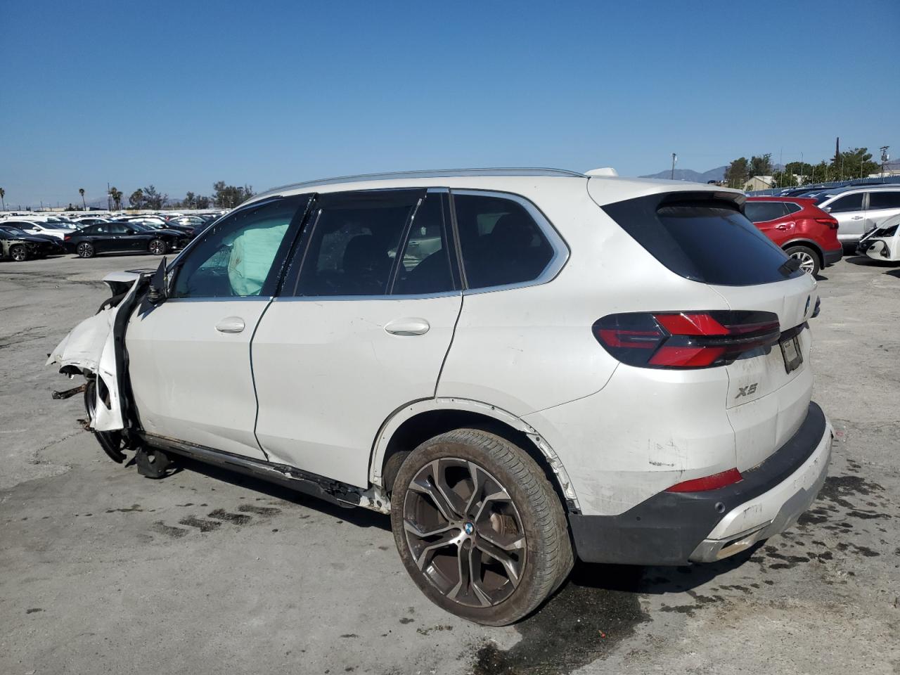 2024 BMW X5 - Image 2