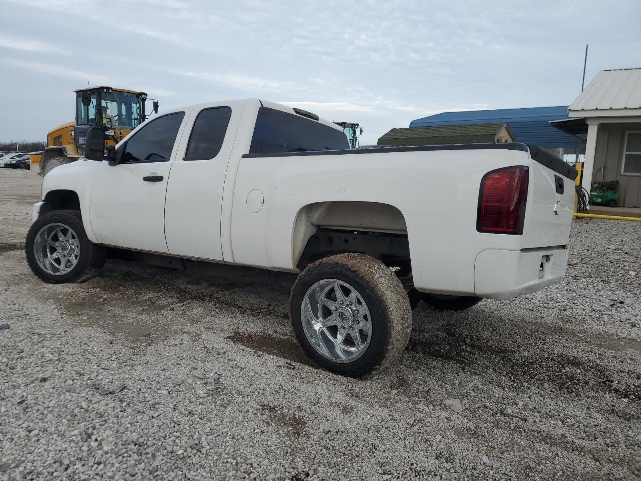 2011 Chevrolet Silverado - Image 2