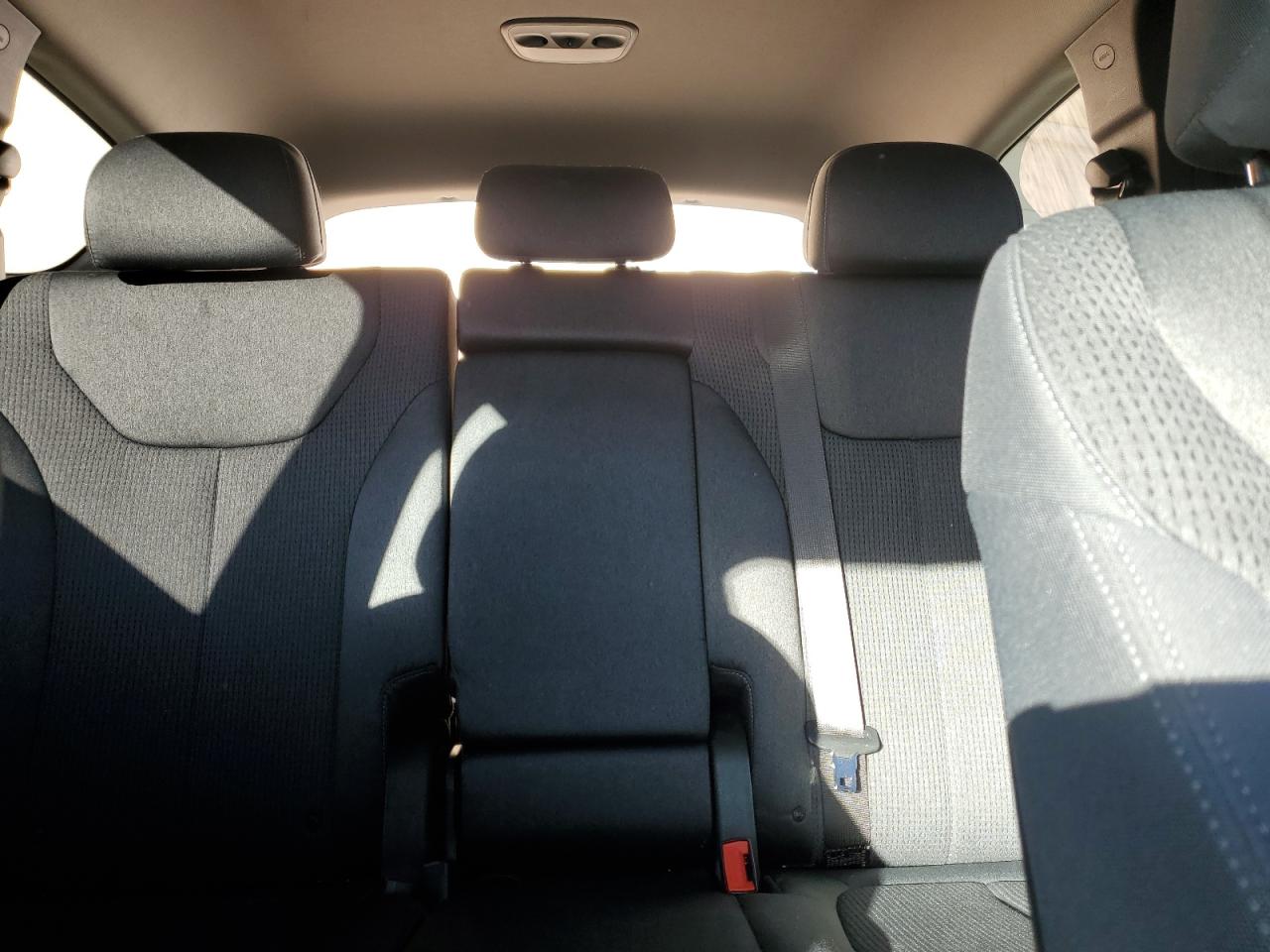 2023 Hyundai Santa Fe - Image 10