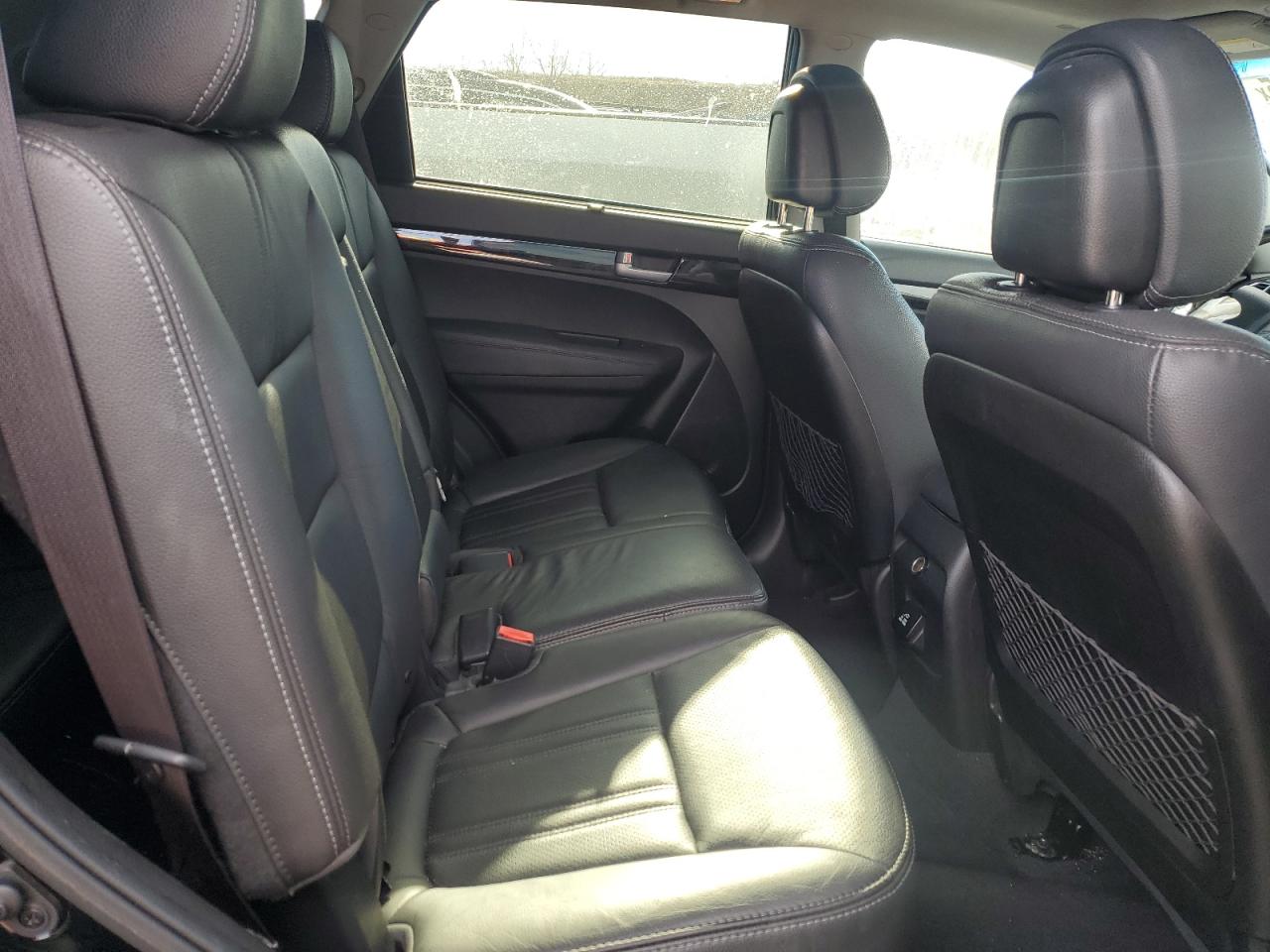 2015 Kia Sorento - Image 11