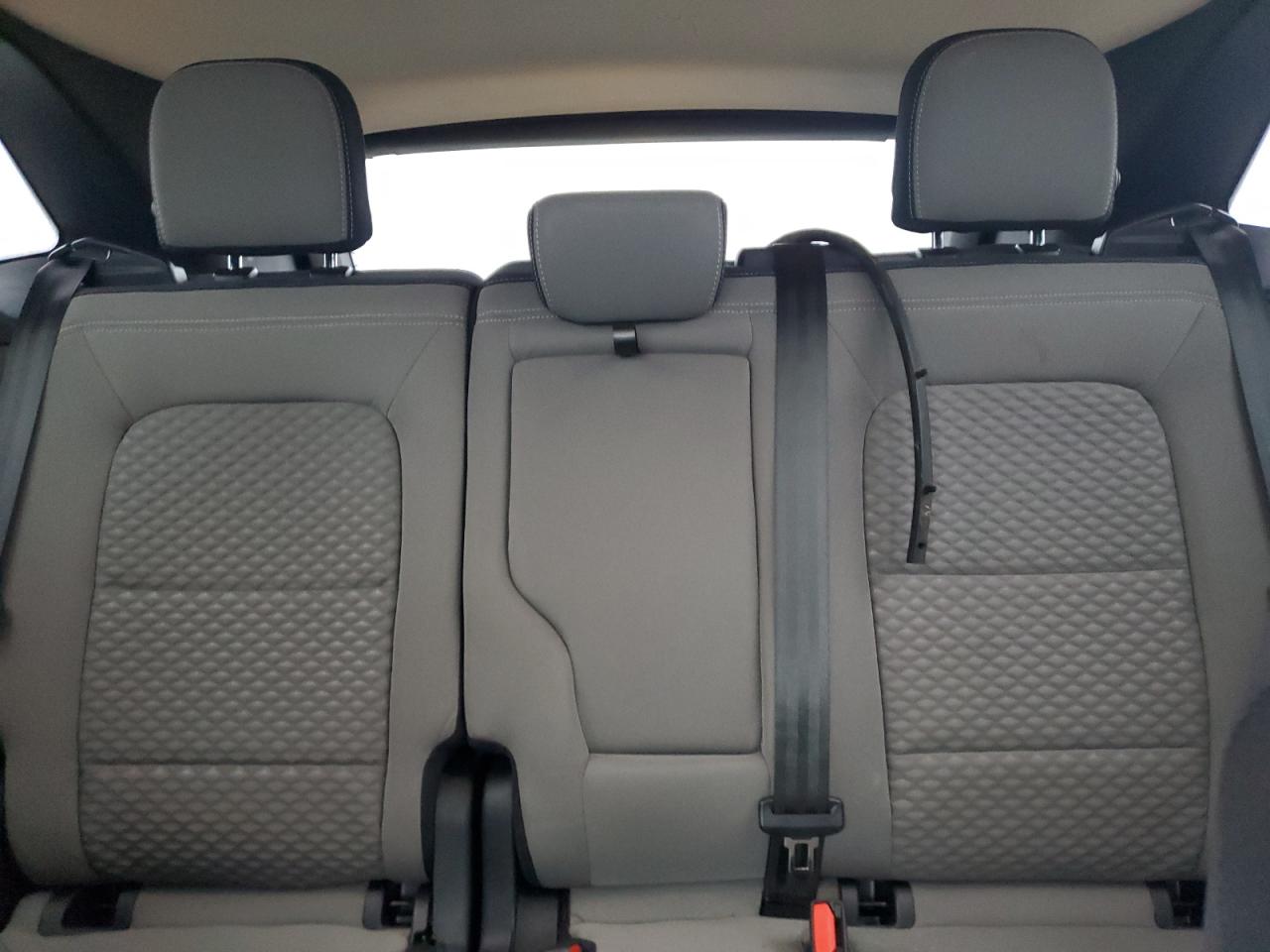 2020 Ford Escape - Image 10