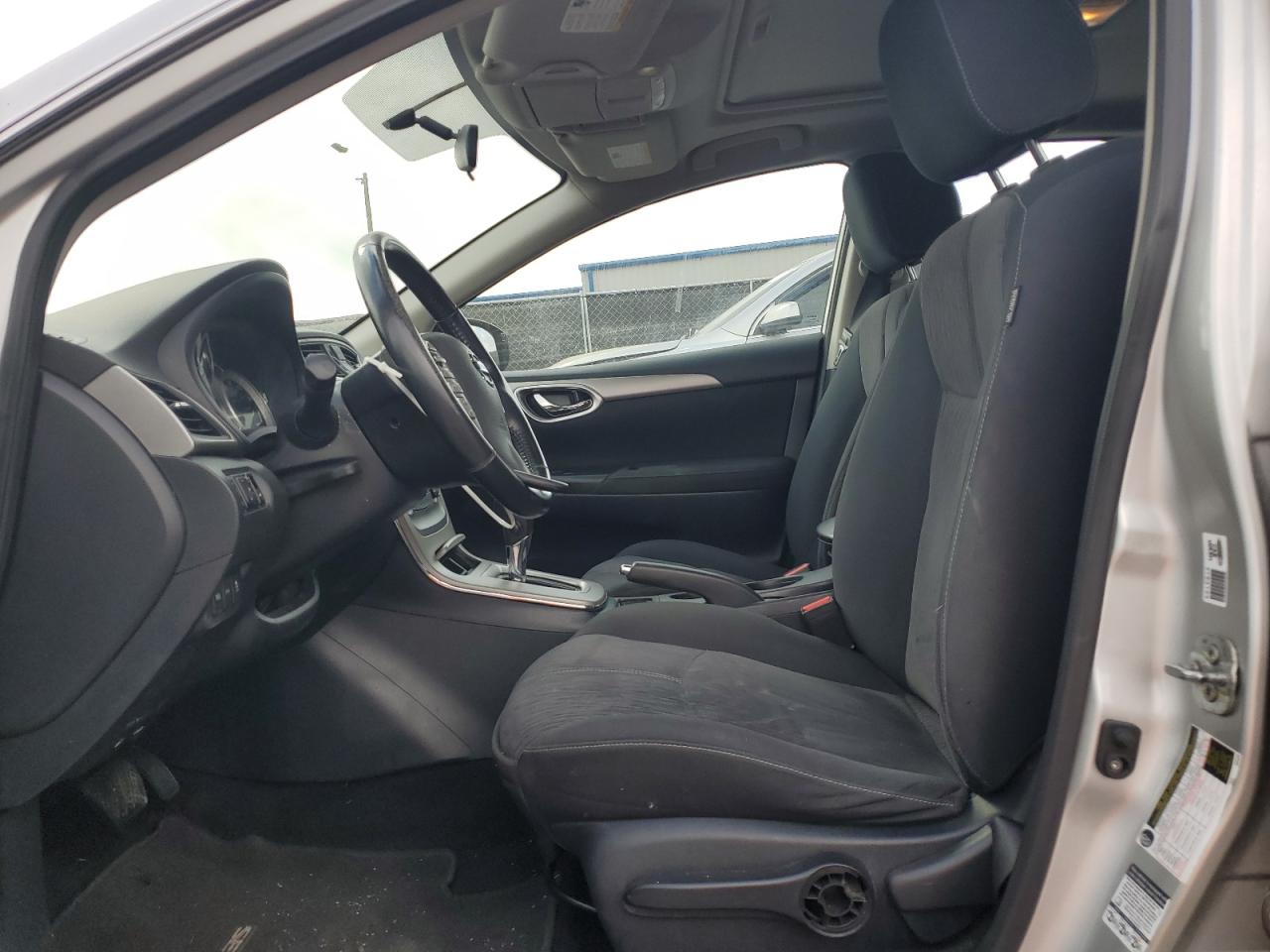 2015 Nissan Sentra - Image 7