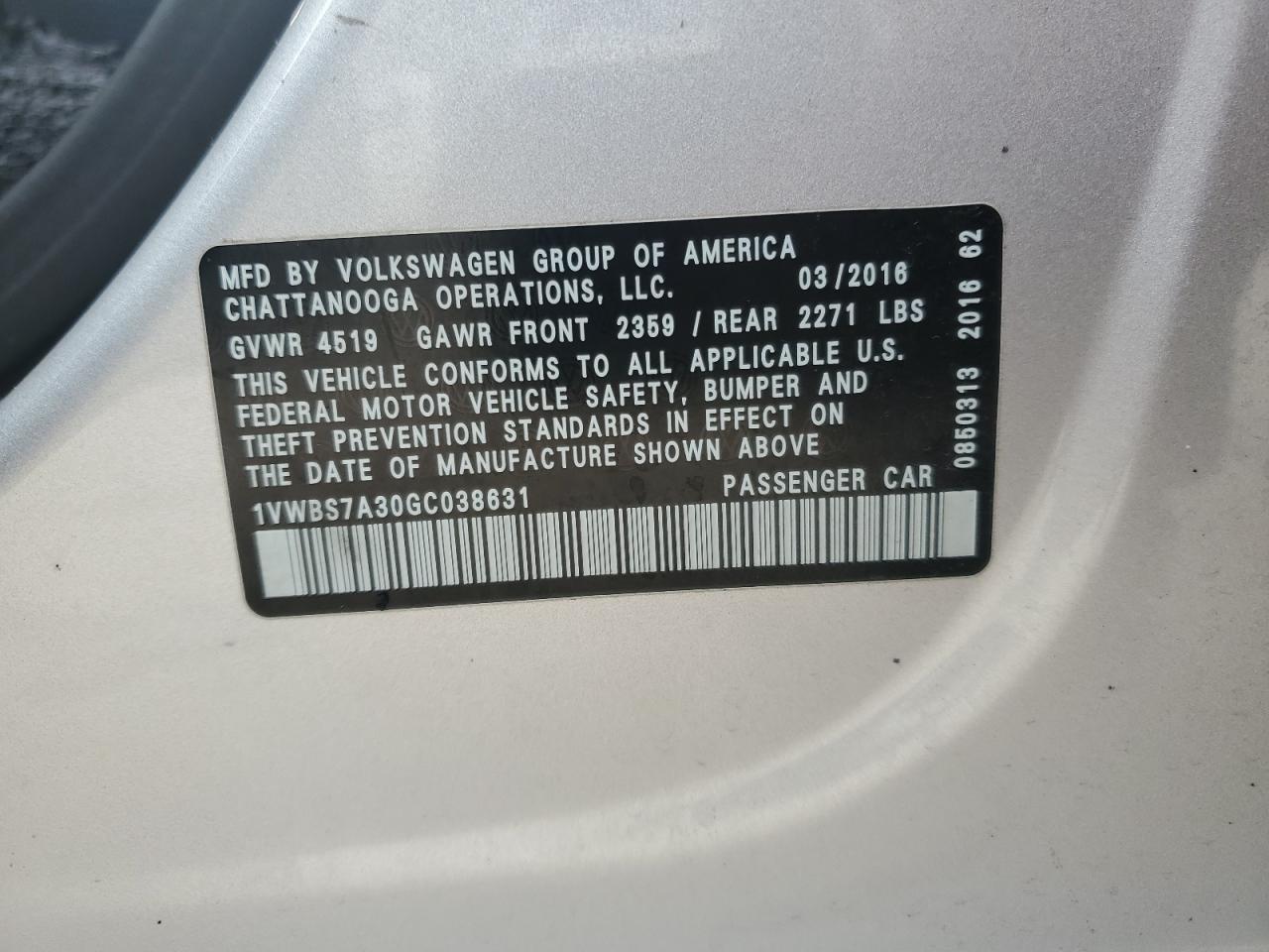 2016 Volkswagen Passat - Image 12