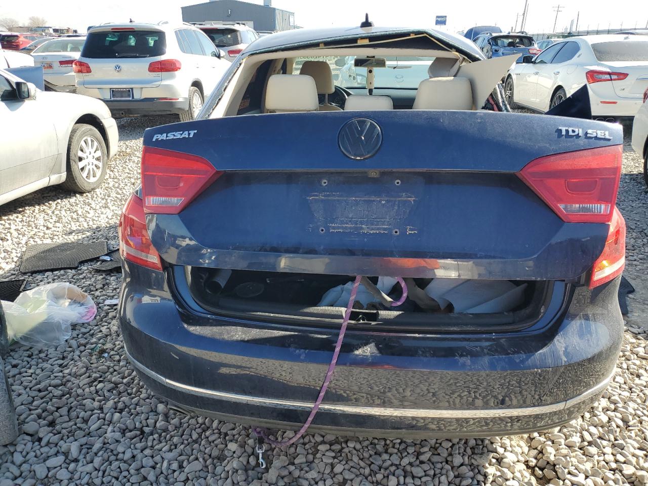 2014 Volkswagen Passat - Image 6