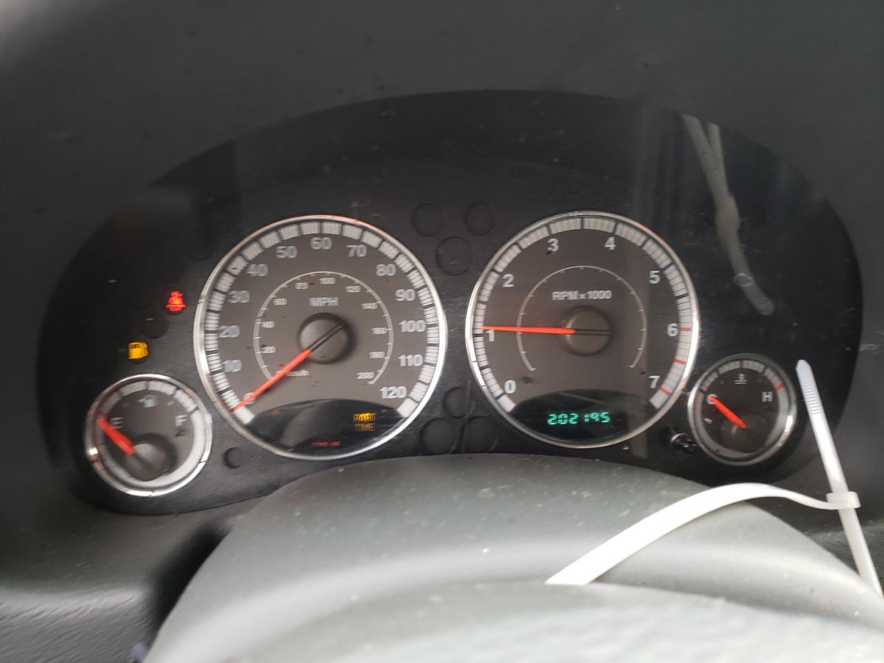 2005 Jeep Liberty (North America) - Image 9