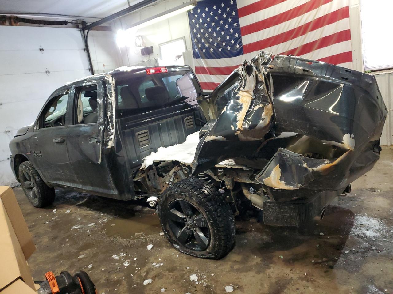 2016 RAM 1500 - Image 2