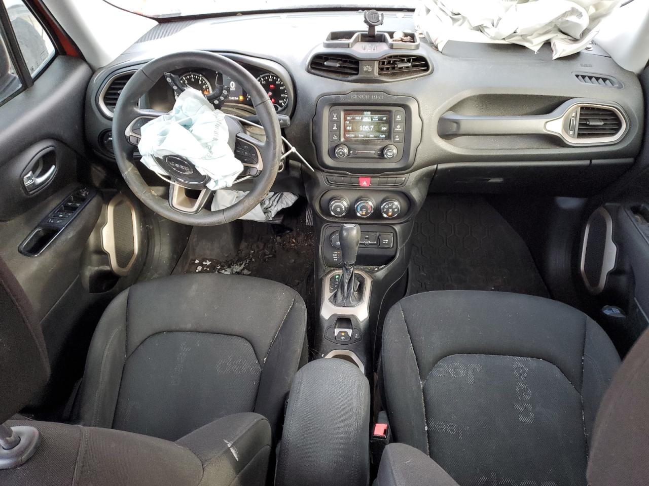 2015 Jeep Renegade - Image 8