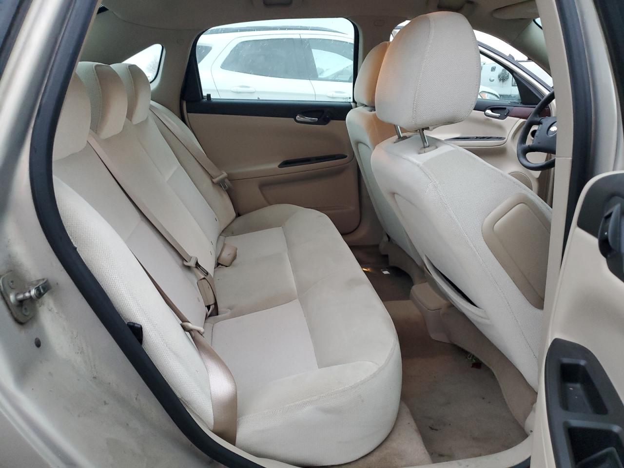 2009 Chevrolet Impala - Image 10