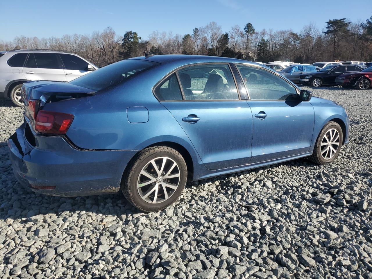 2016 Volkswagen Jetta - Image 3