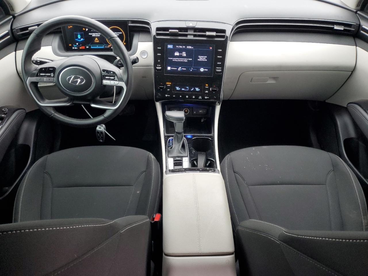 2022 Hyundai Tucson - Image 8