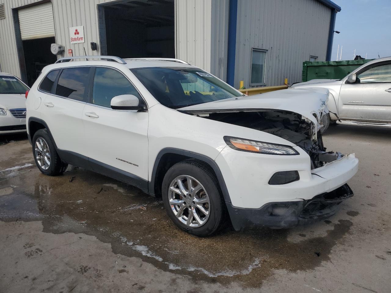2016 Jeep Grand Cherokee - Image 4