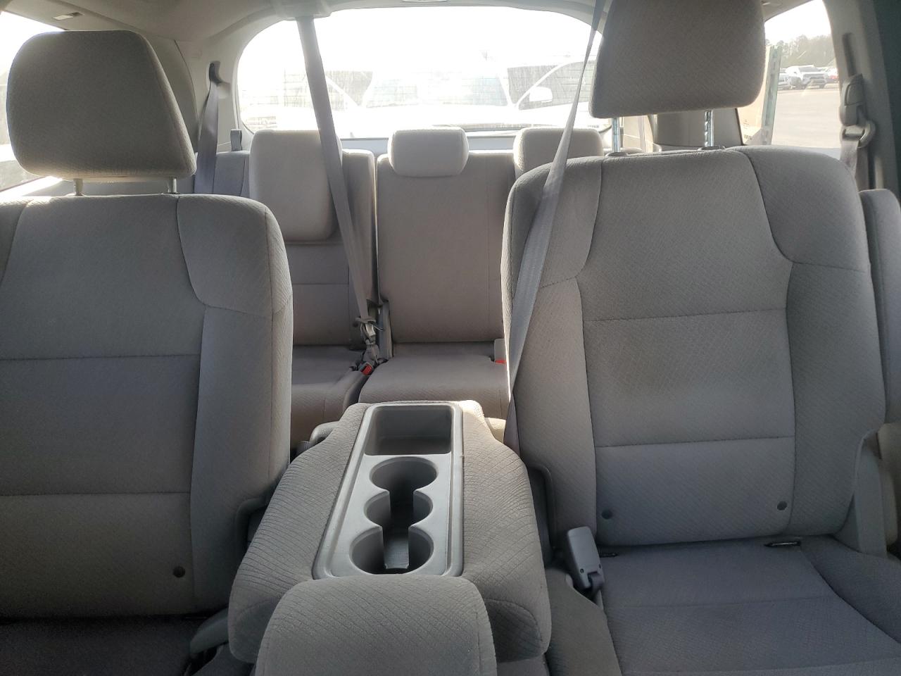 2015 Honda Odyssey - Image 10