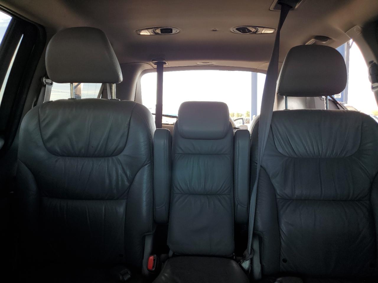 2008 Honda Odyssey - Image 10