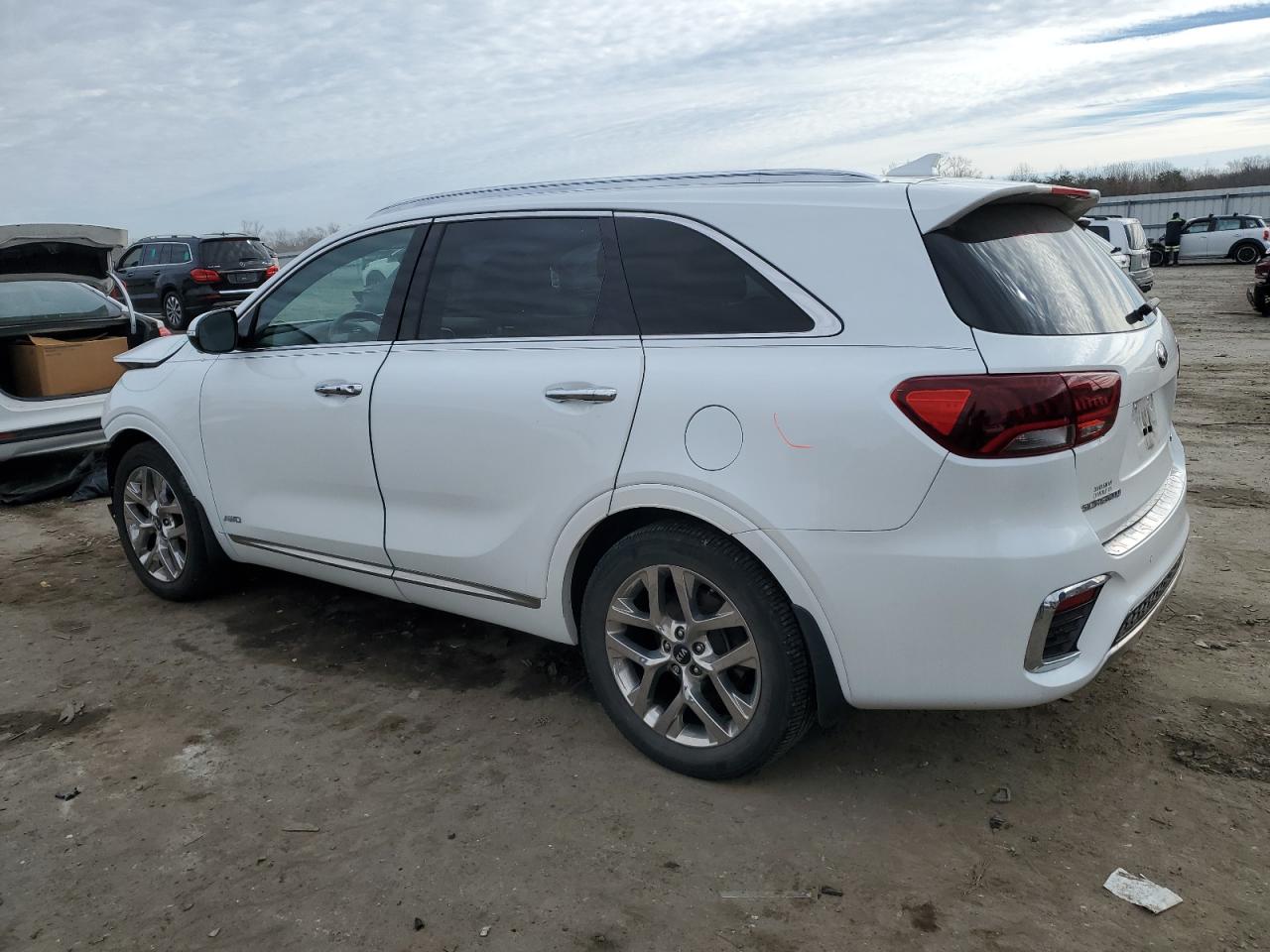 2019 Kia Sorento - Image 2