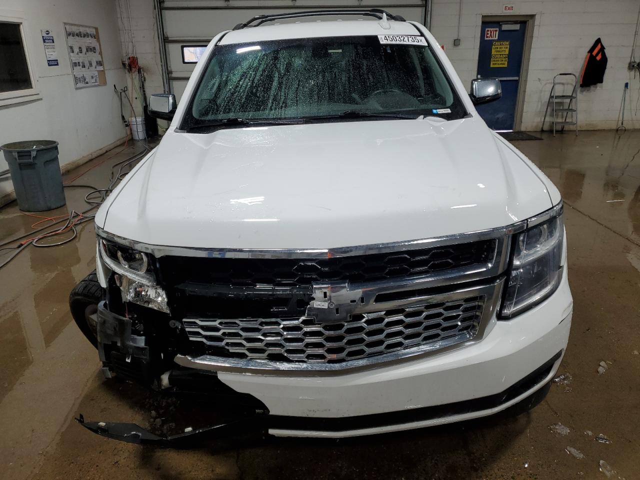 2016 Chevrolet Suburban - Image 5
