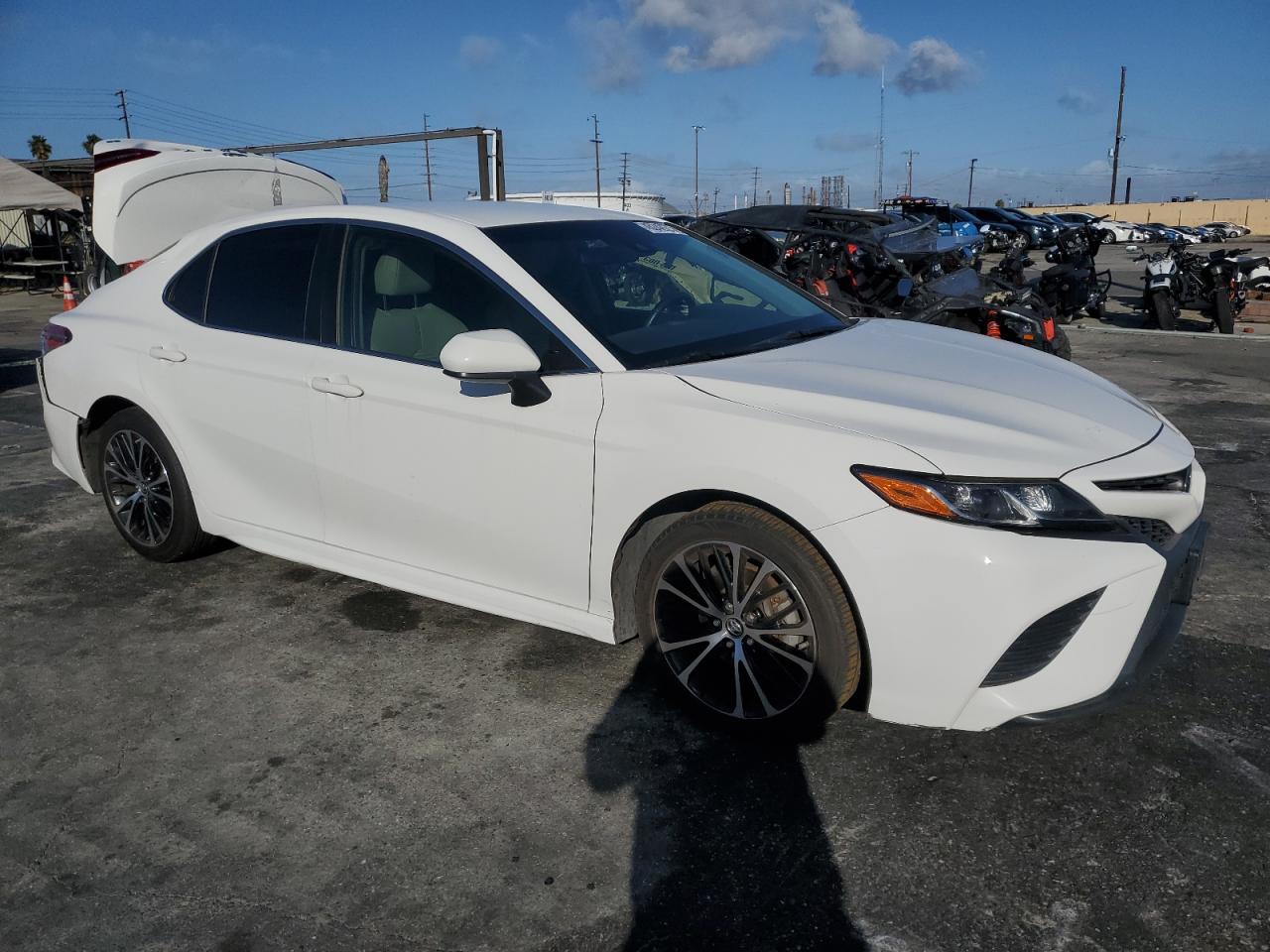 2018 Toyota Camry - Image 4