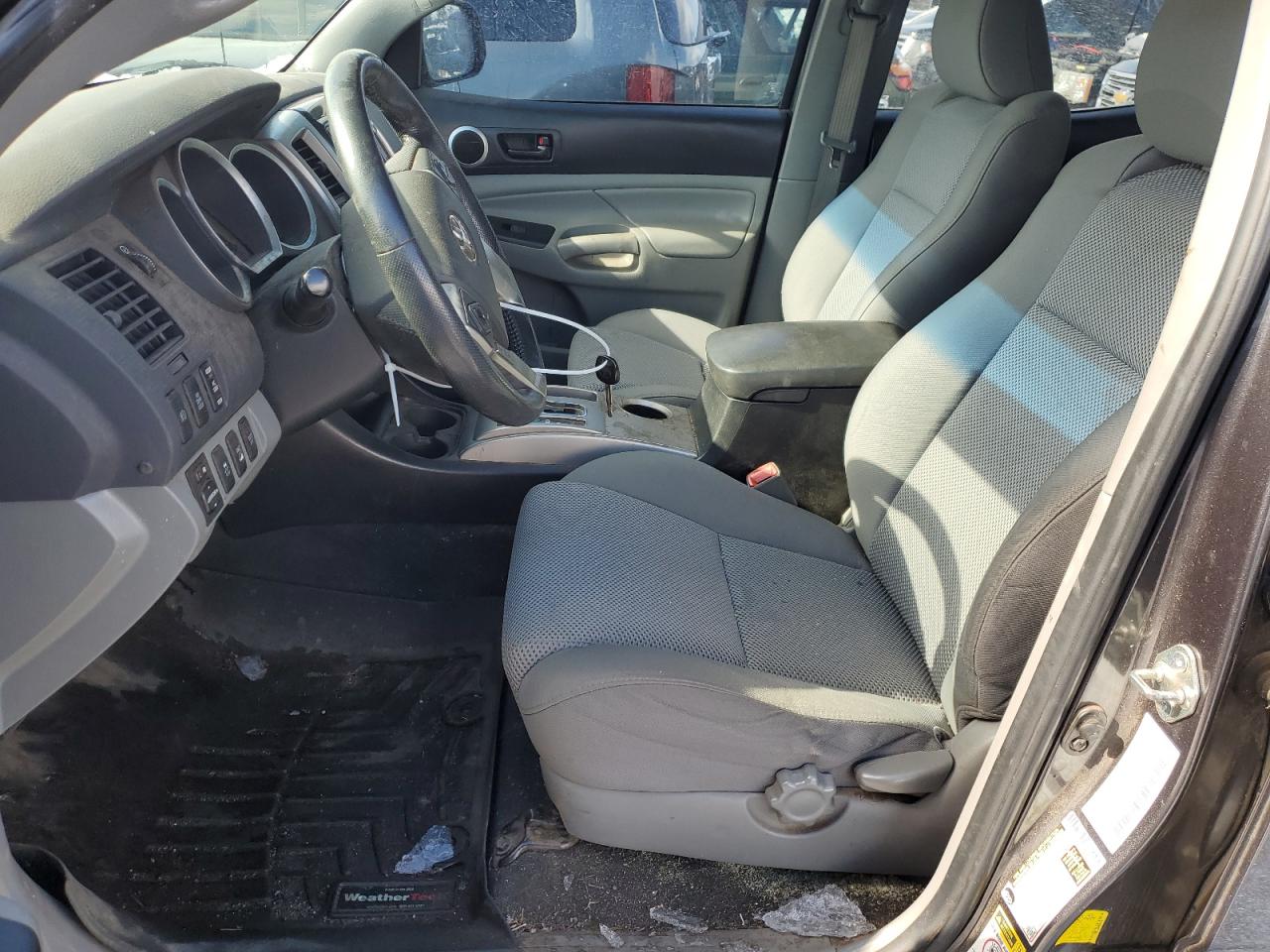 2015 Toyota Tacoma - Image 7