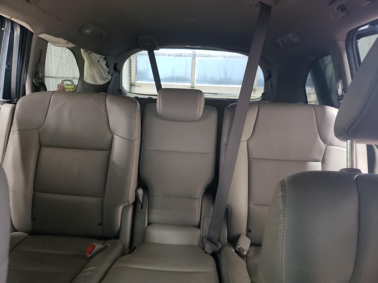 2014 Honda Odyssey - Image 10