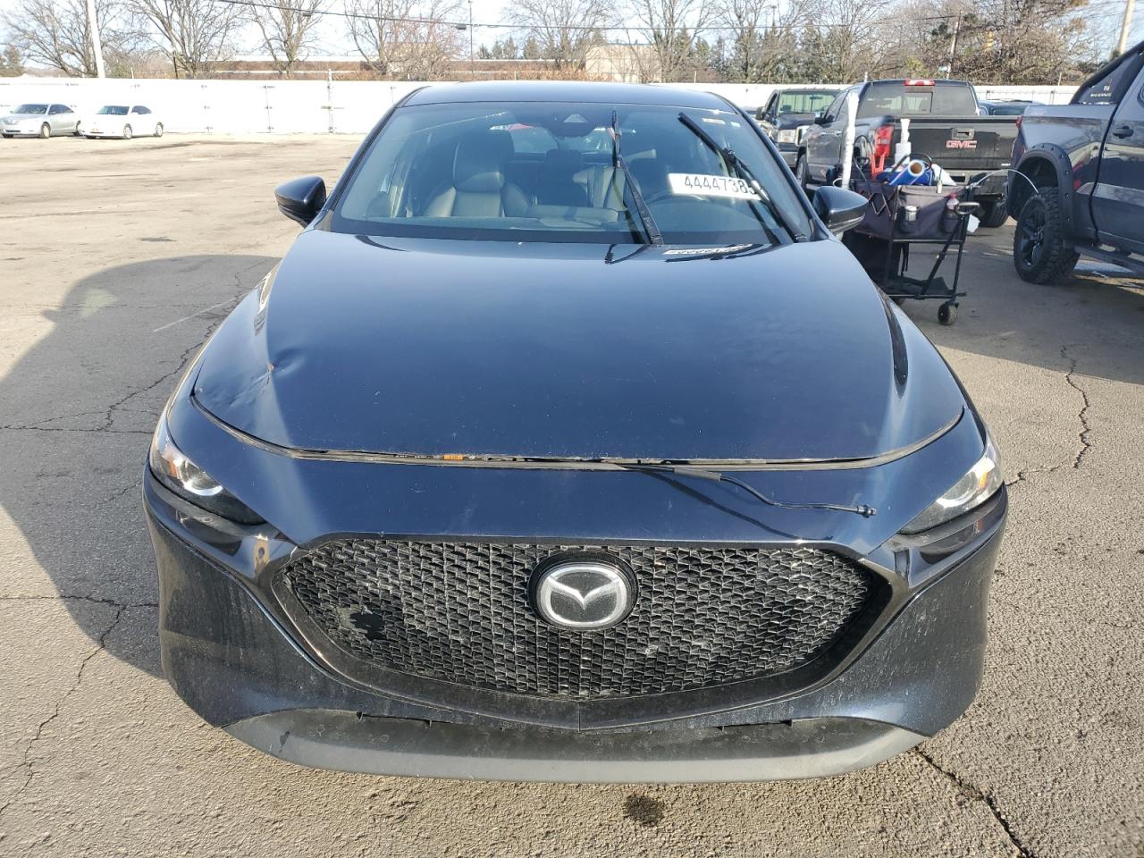 2019 Mazda 3 - Image 5