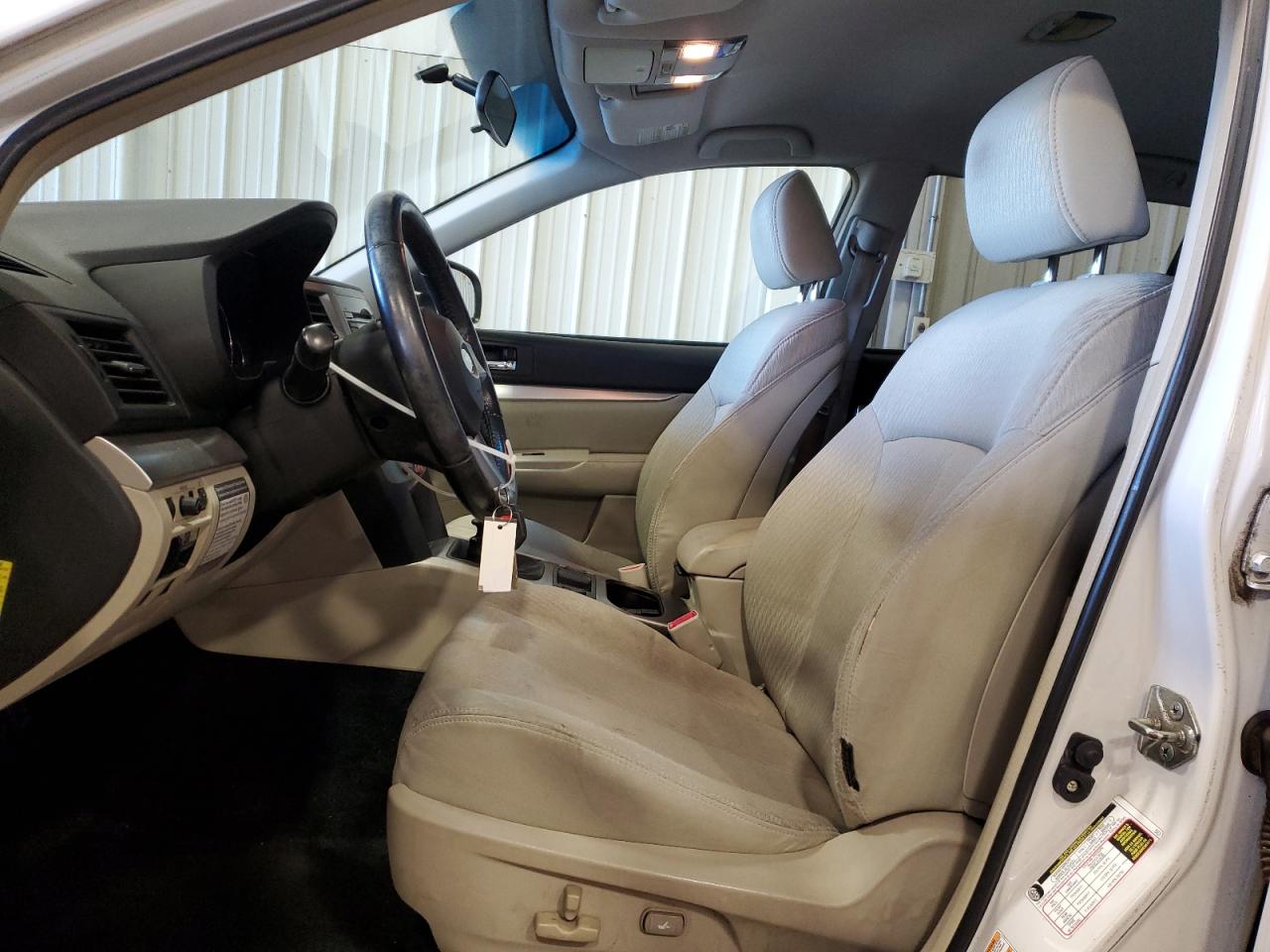 2011 Subaru Outback - Image 7