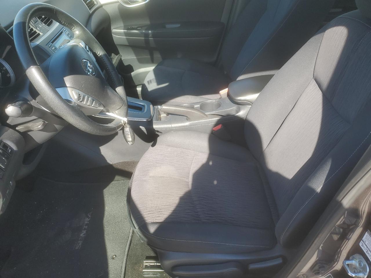 2015 Nissan Sentra - Image 7