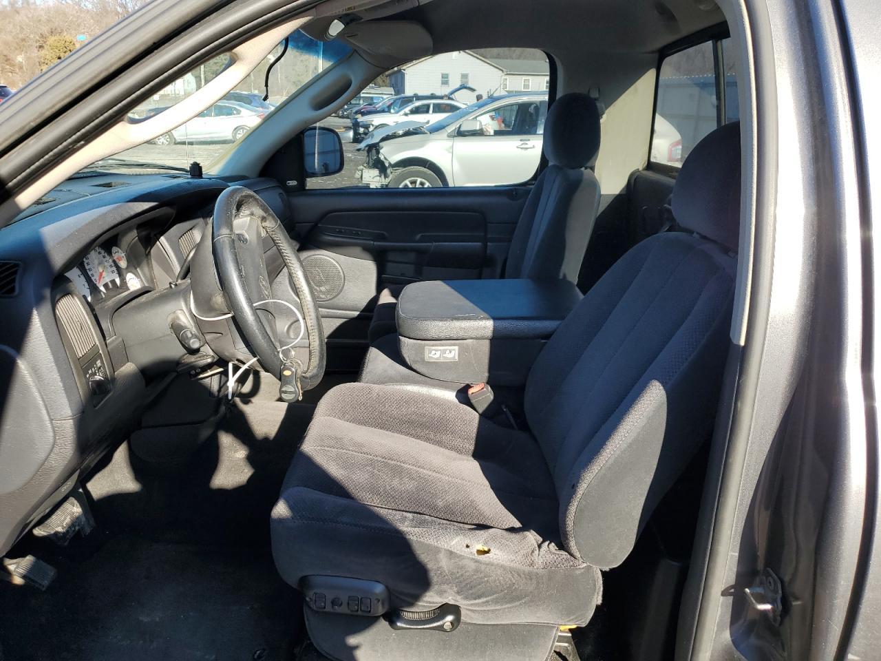 2002 Dodge RAM - Image 7