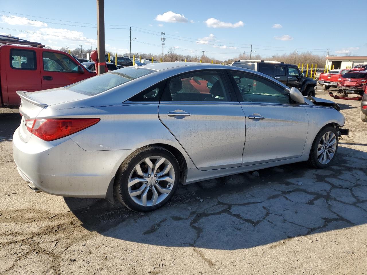 2012 Hyundai Sonata - Image 3