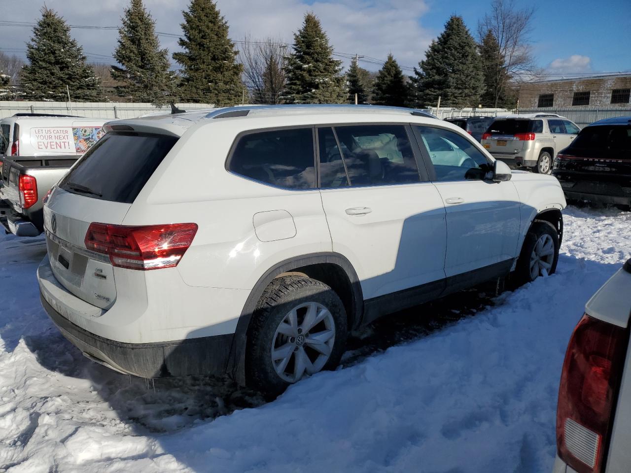 2018 Volkswagen Atlas - Image 3