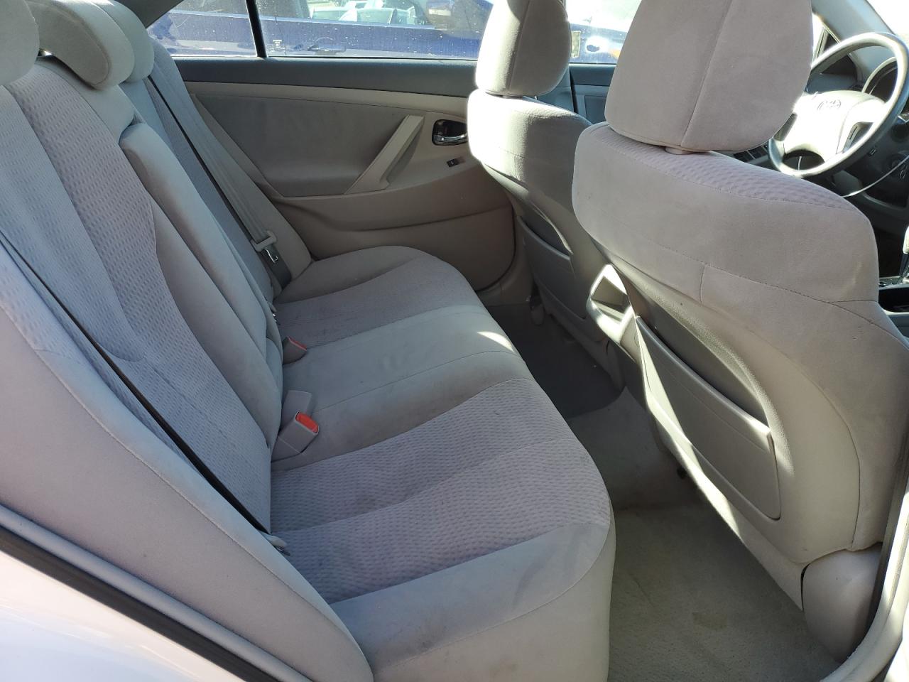2010 Toyota Camry - Image 10
