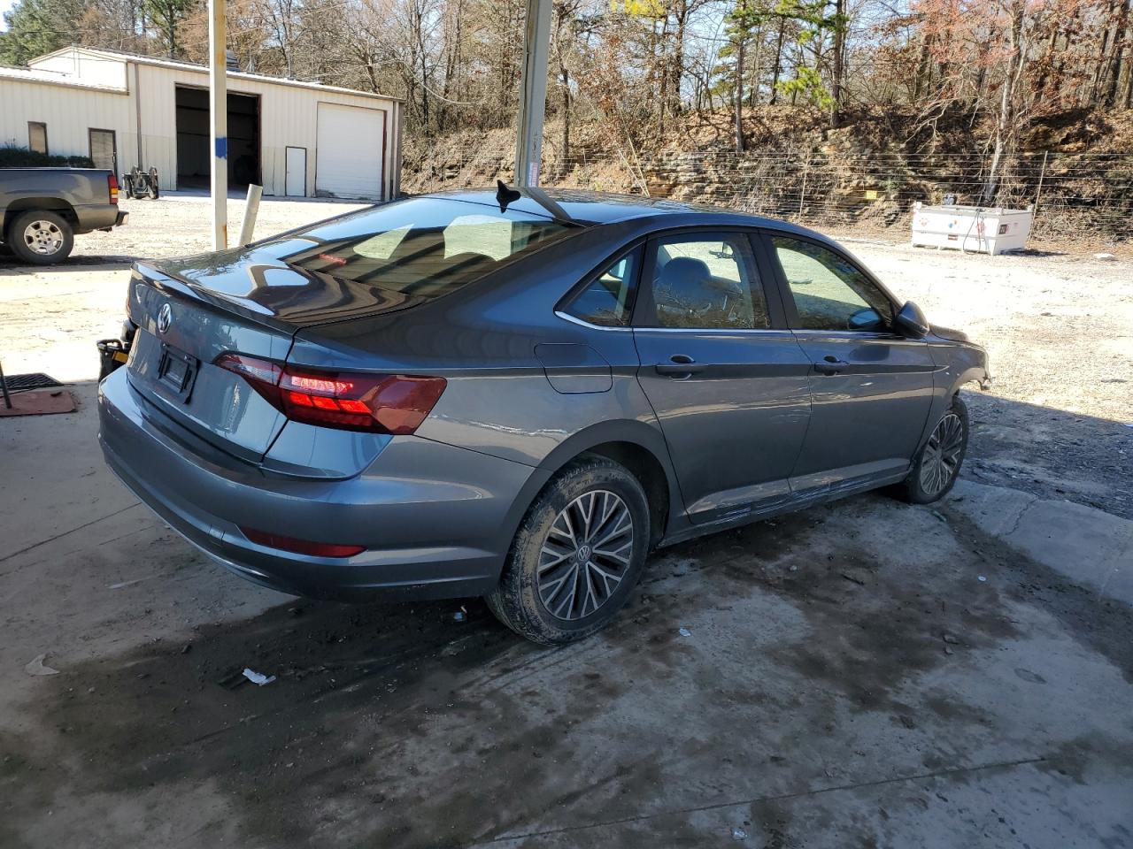 2020 Volkswagen Jetta - Image 3