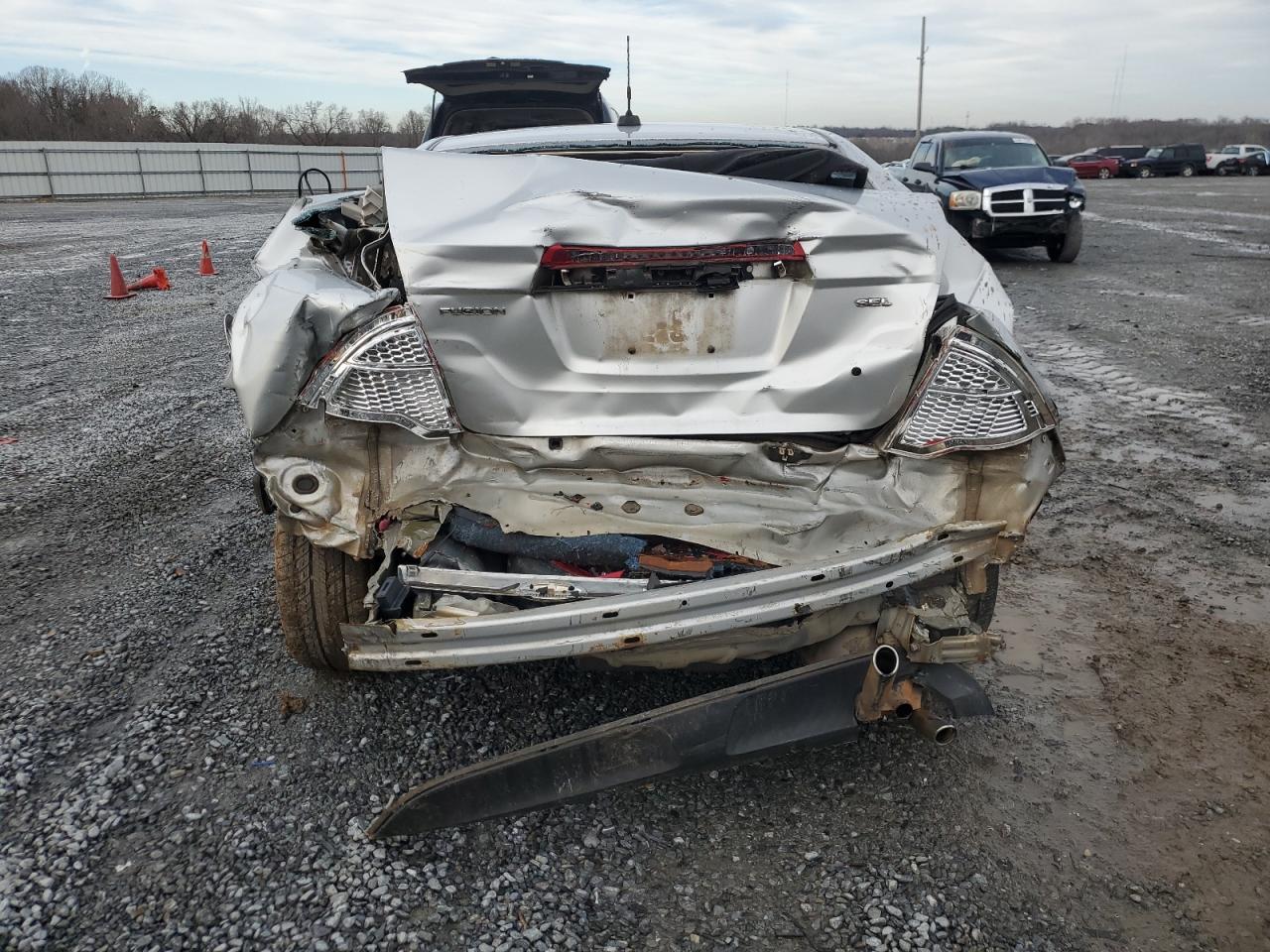 2011 Ford Fusion - Image 6