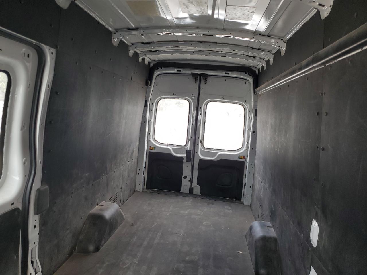 2023 Ford Transit - Image 10