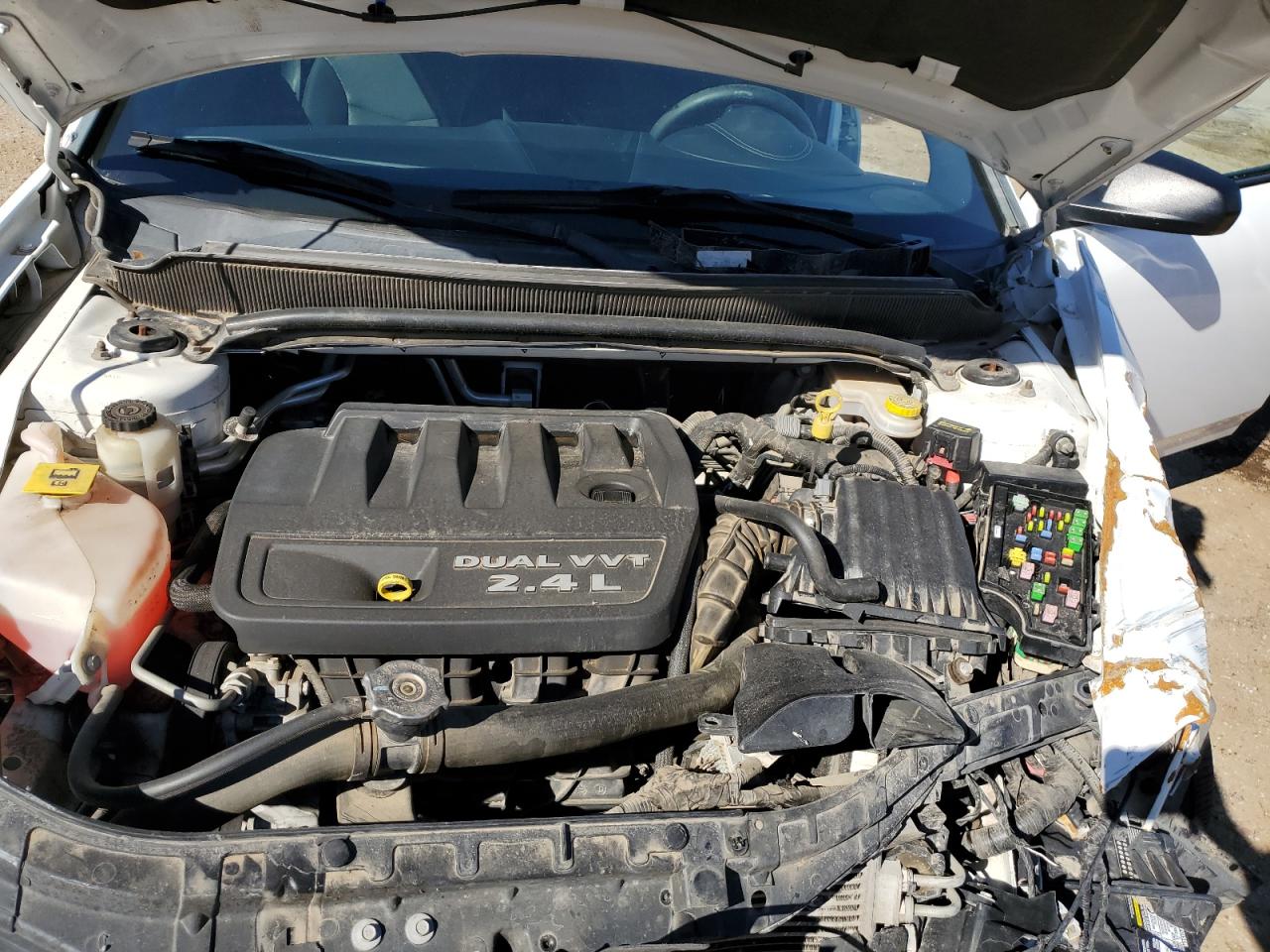 2012 Dodge Avenger - Image 12