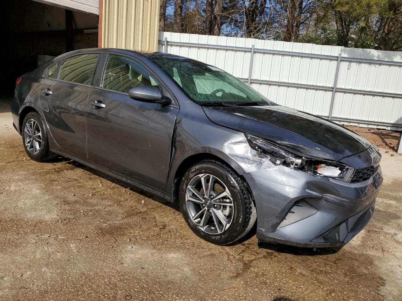 2024 Kia Forte - Image 4