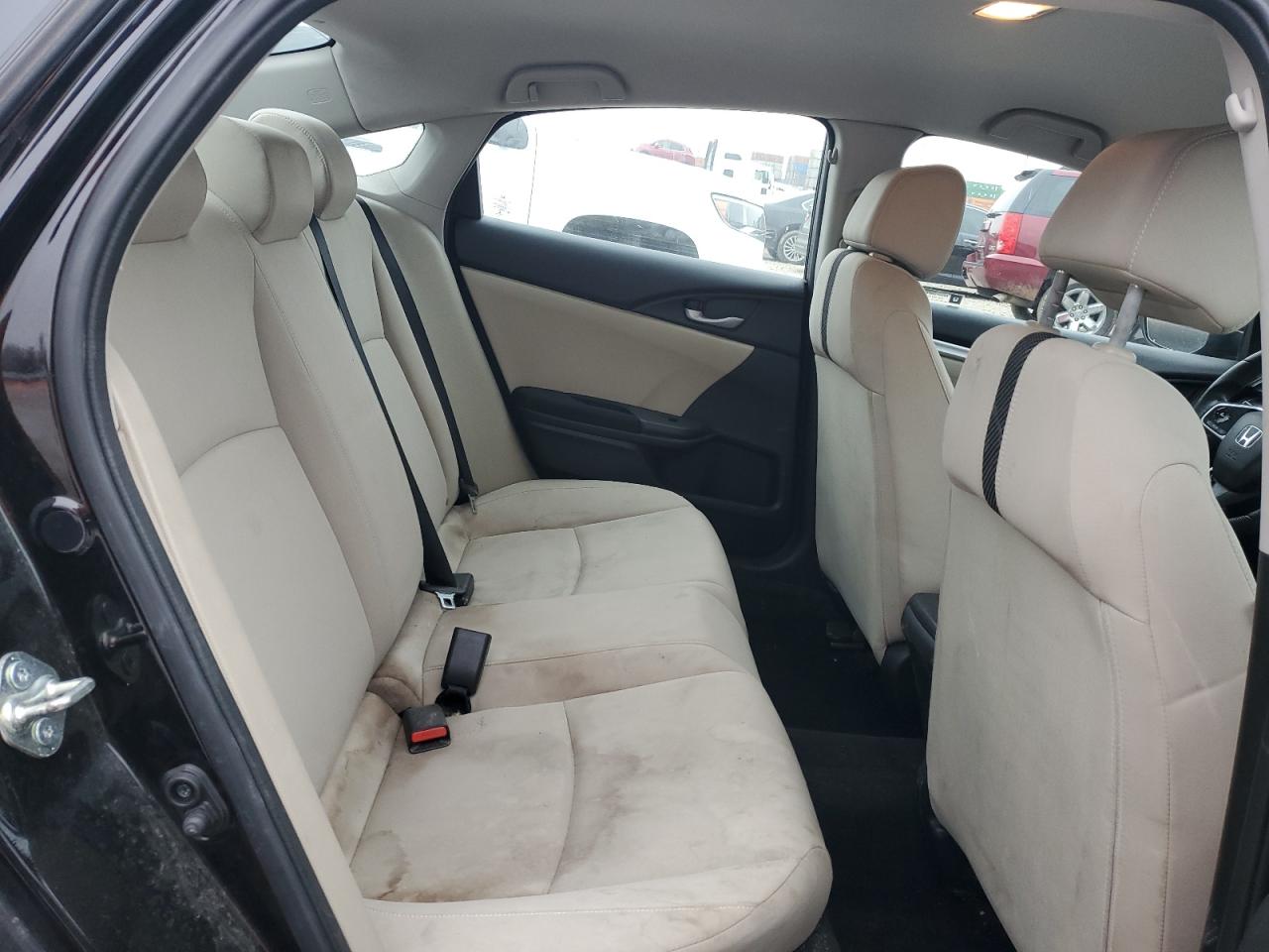 2016 Honda Civic - Image 10