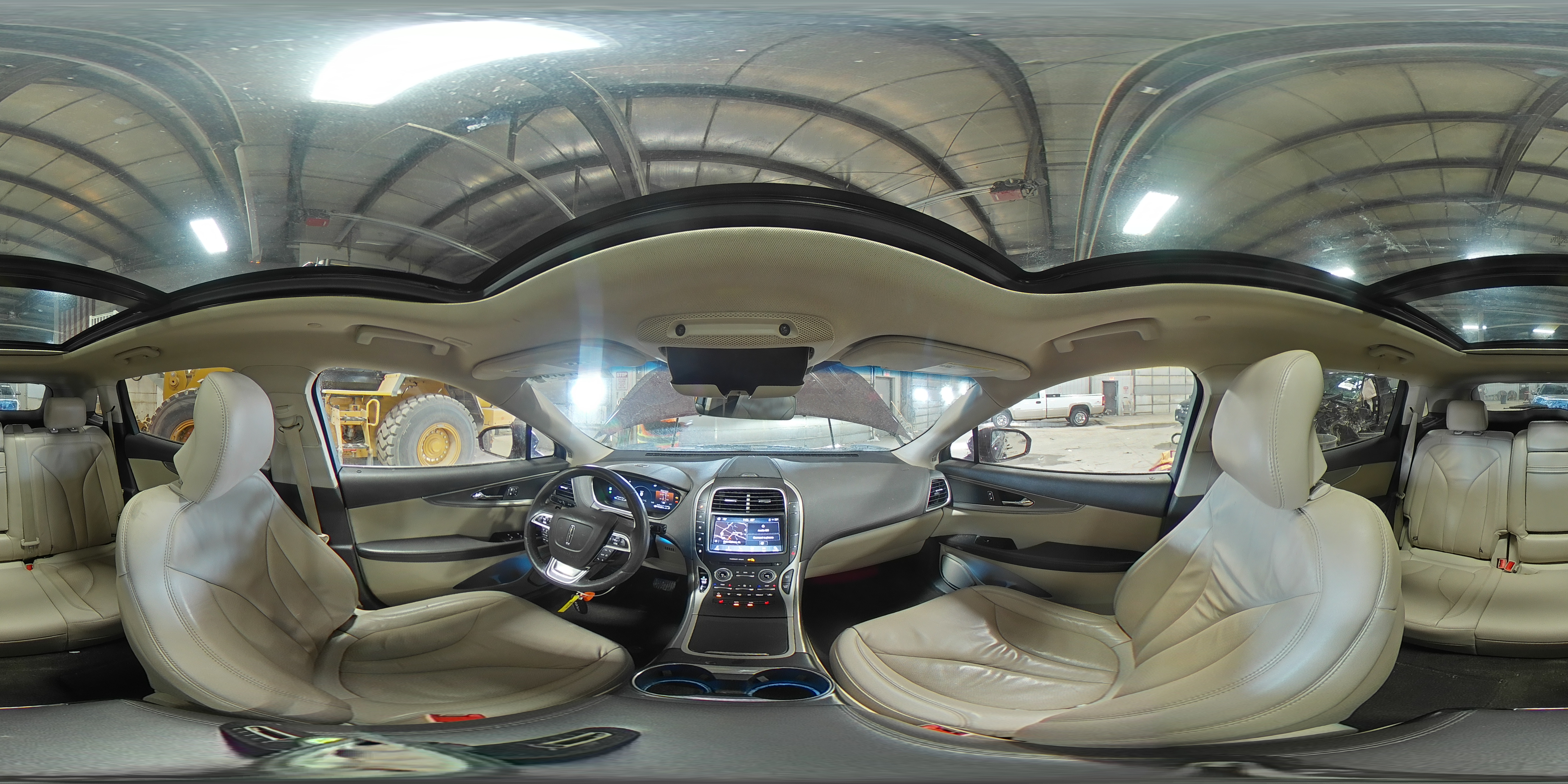 2019 Lincoln Nautilus - Image 13