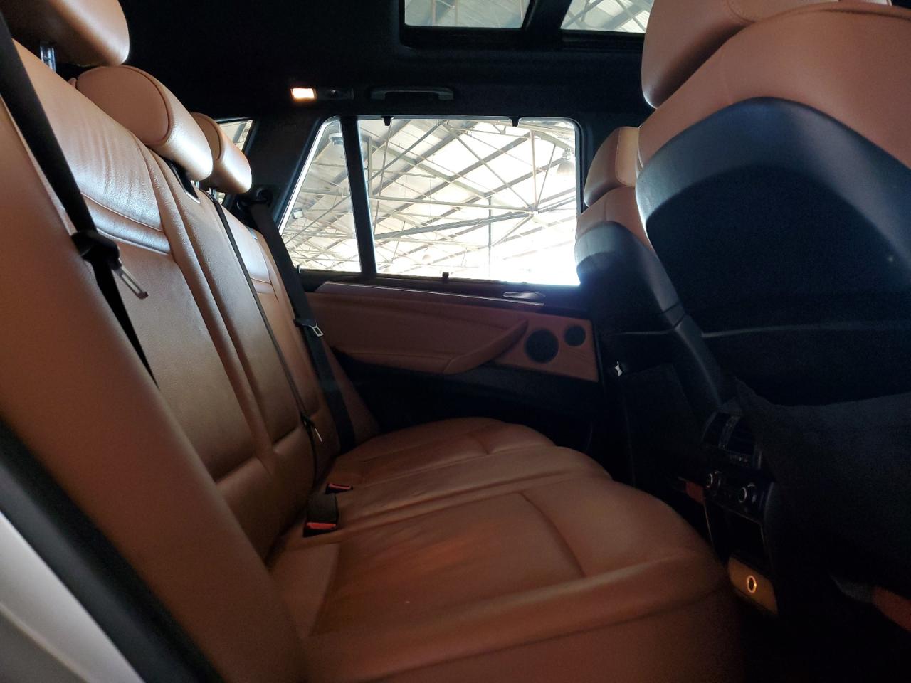 2010 BMW X5 - Image 10