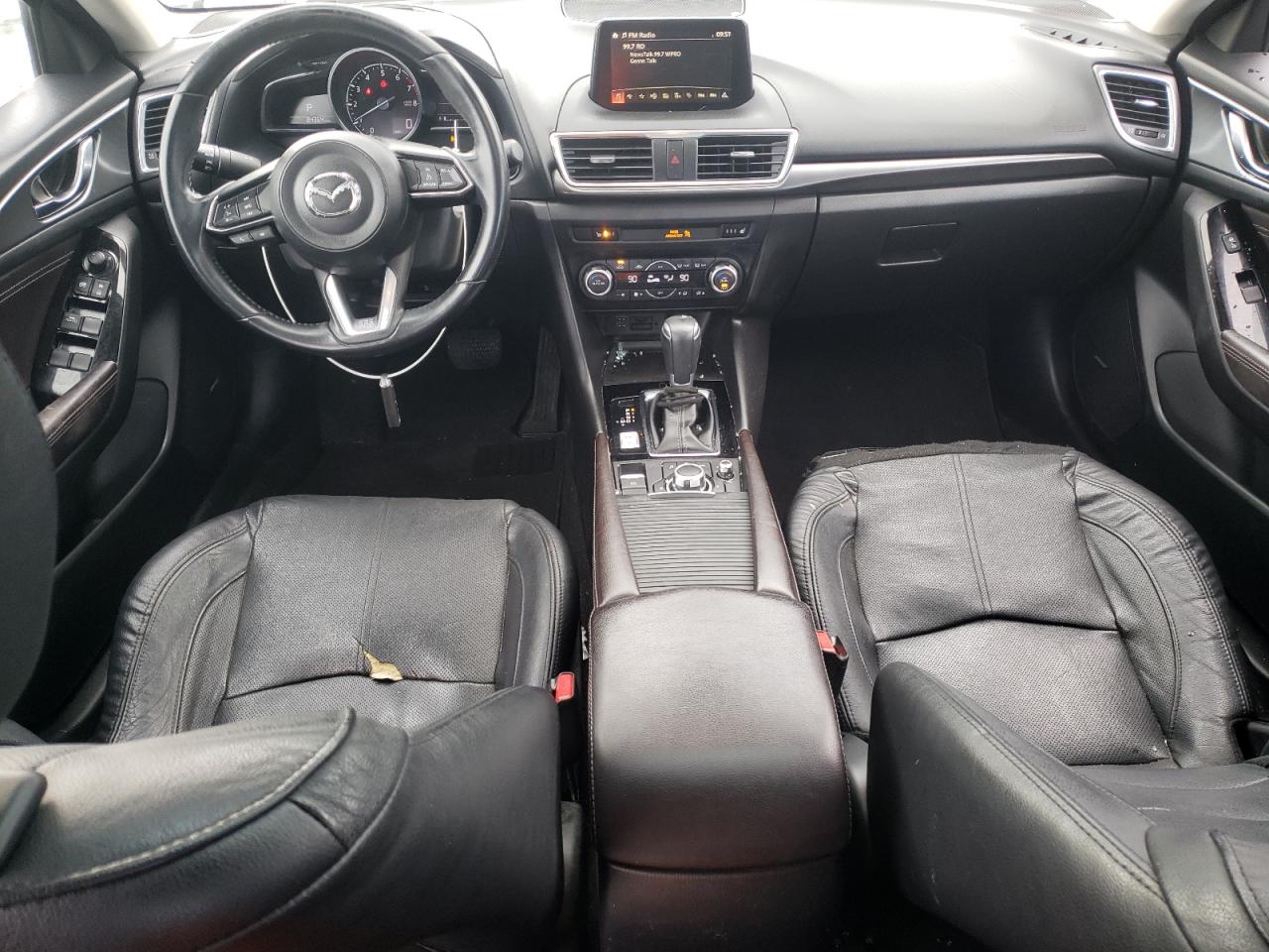 2017 Mazda 3 - Image 8