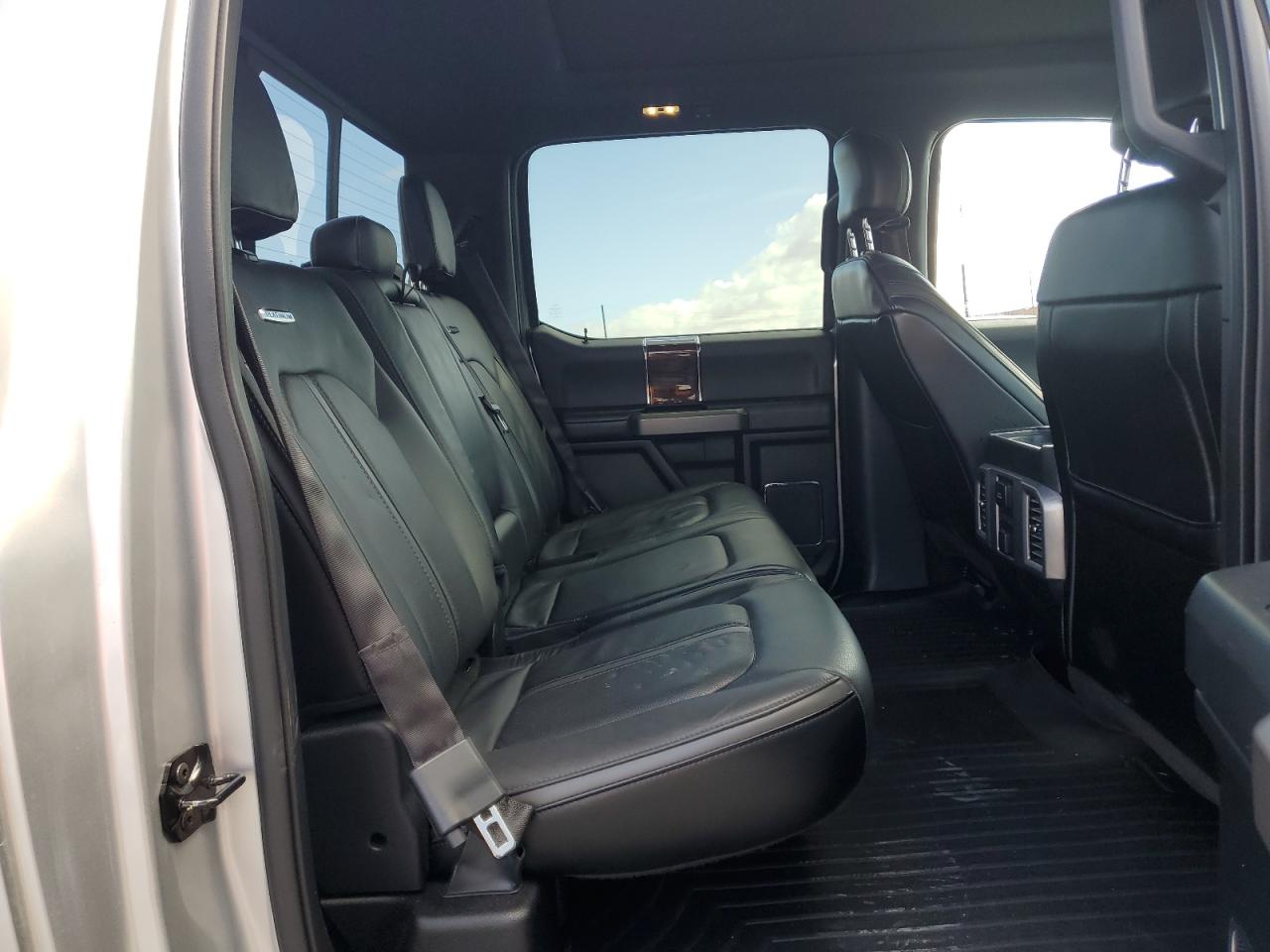 2015 Ford F-150 - Image 10