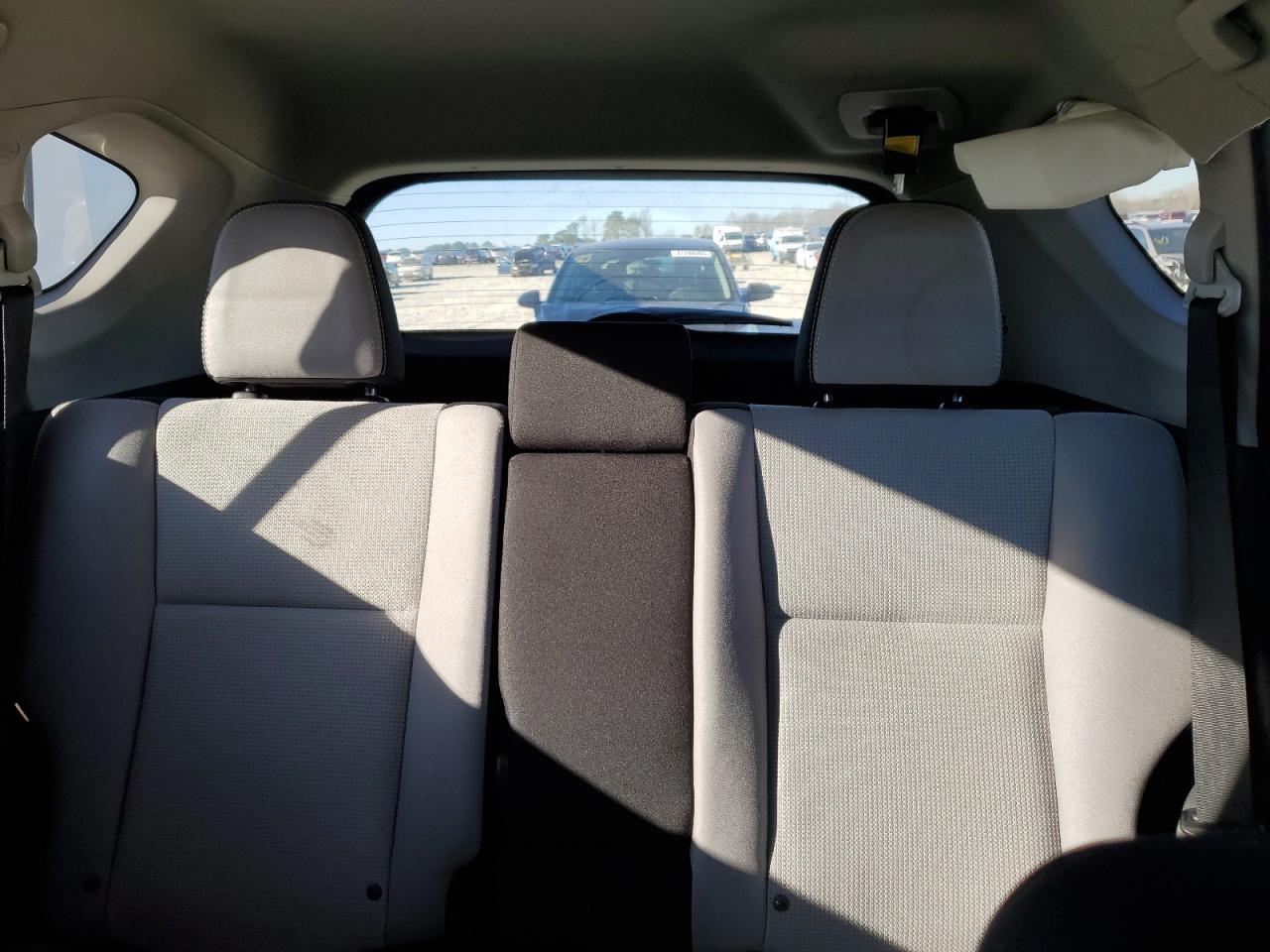 2017 Toyota RAV 4 - Image 10