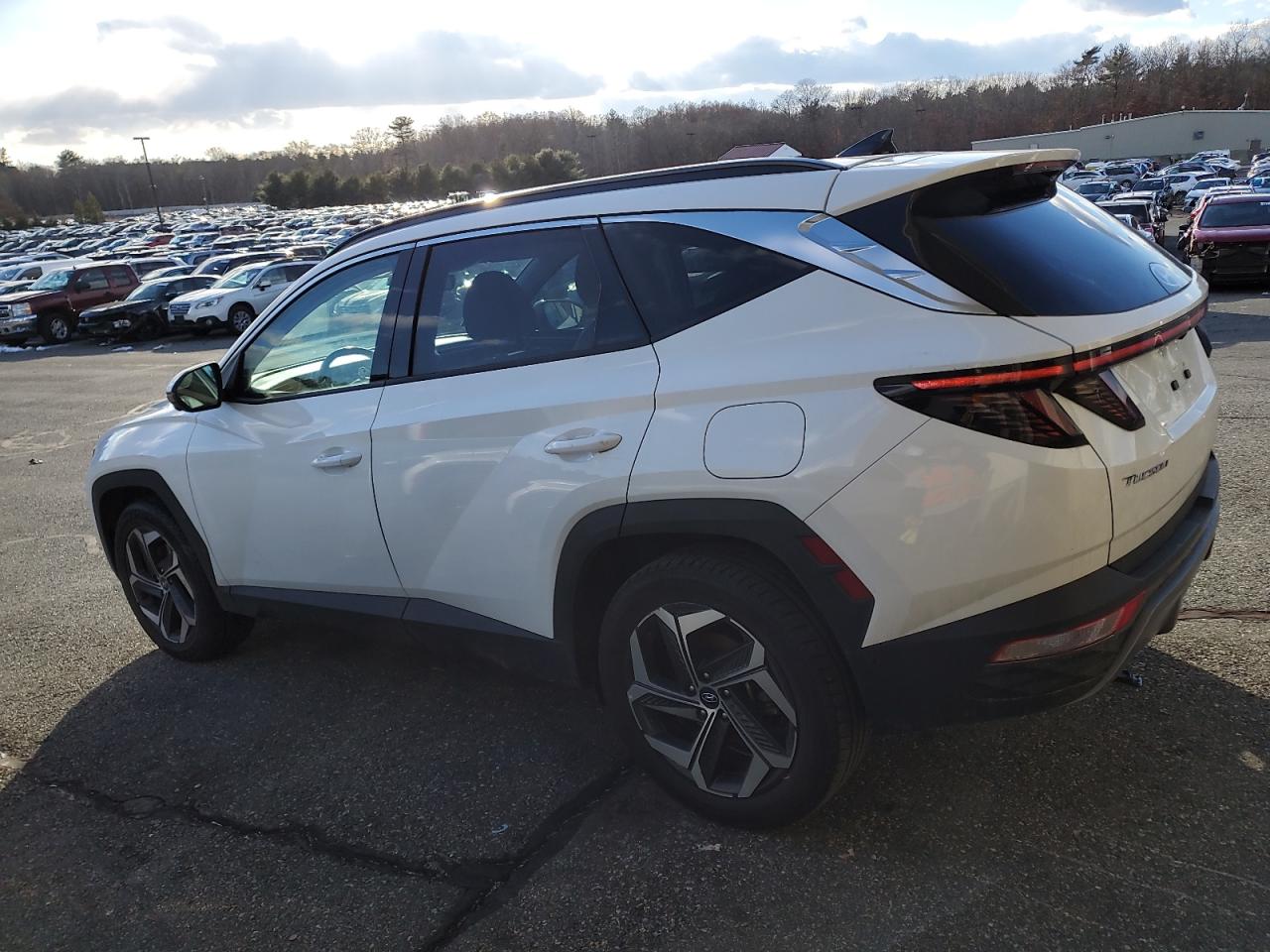 2023 Hyundai Tucson - Image 2
