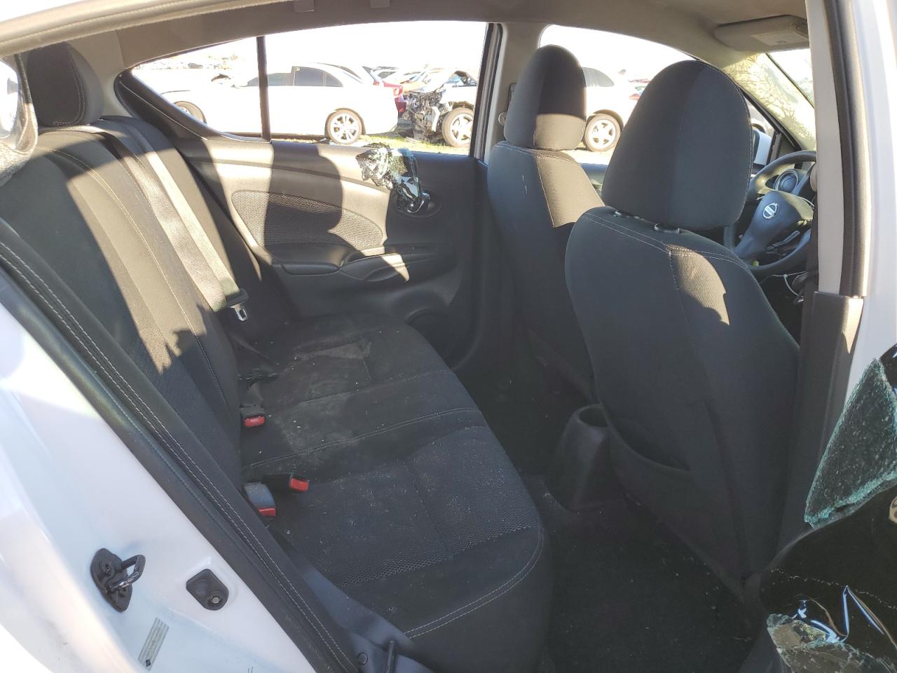 2018 Nissan Versa - Image 10
