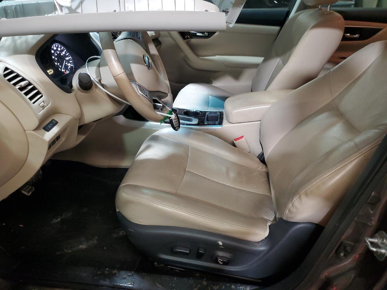 2015 Nissan Altima - Image 7