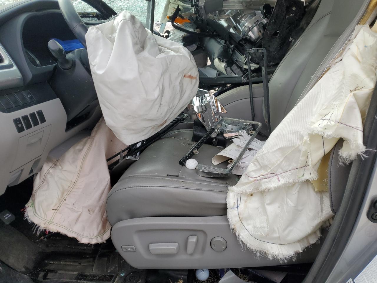 2014 Toyota Highlander - Image 7
