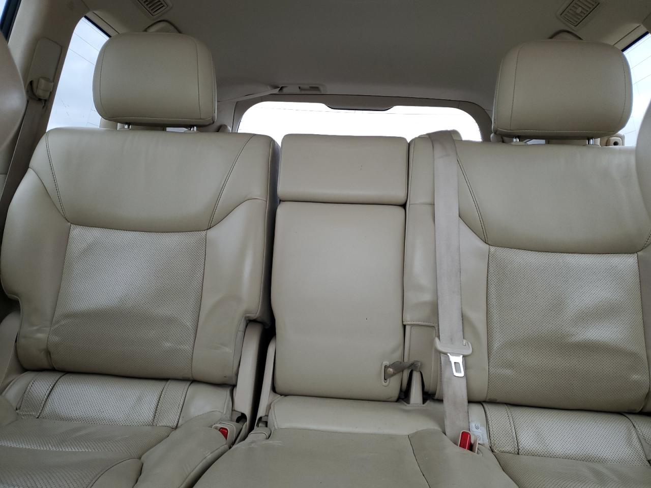 2014 Lexus LX - Image 10