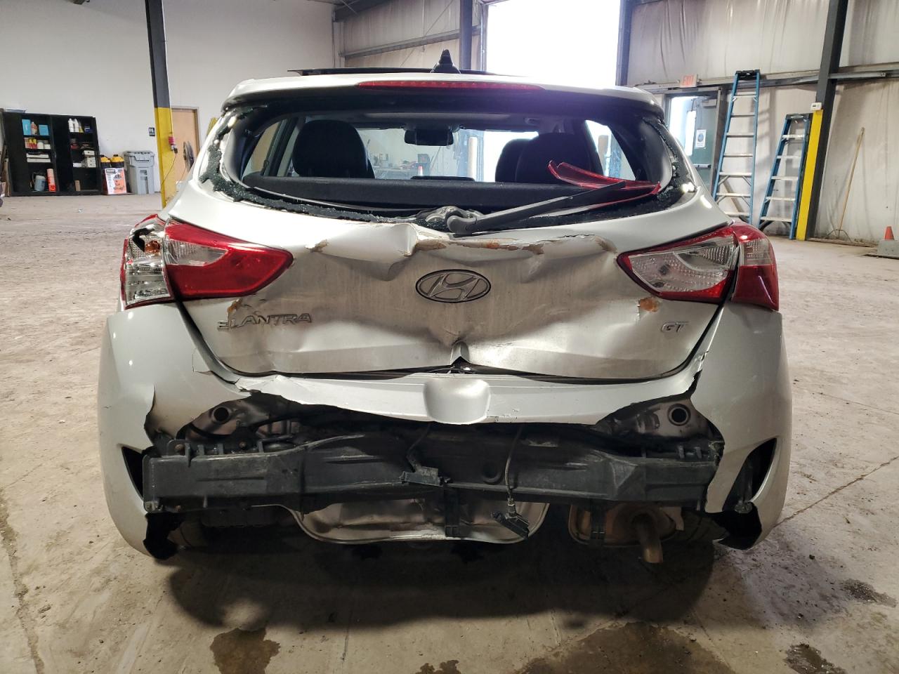 2013 Hyundai Elantra - Image 6
