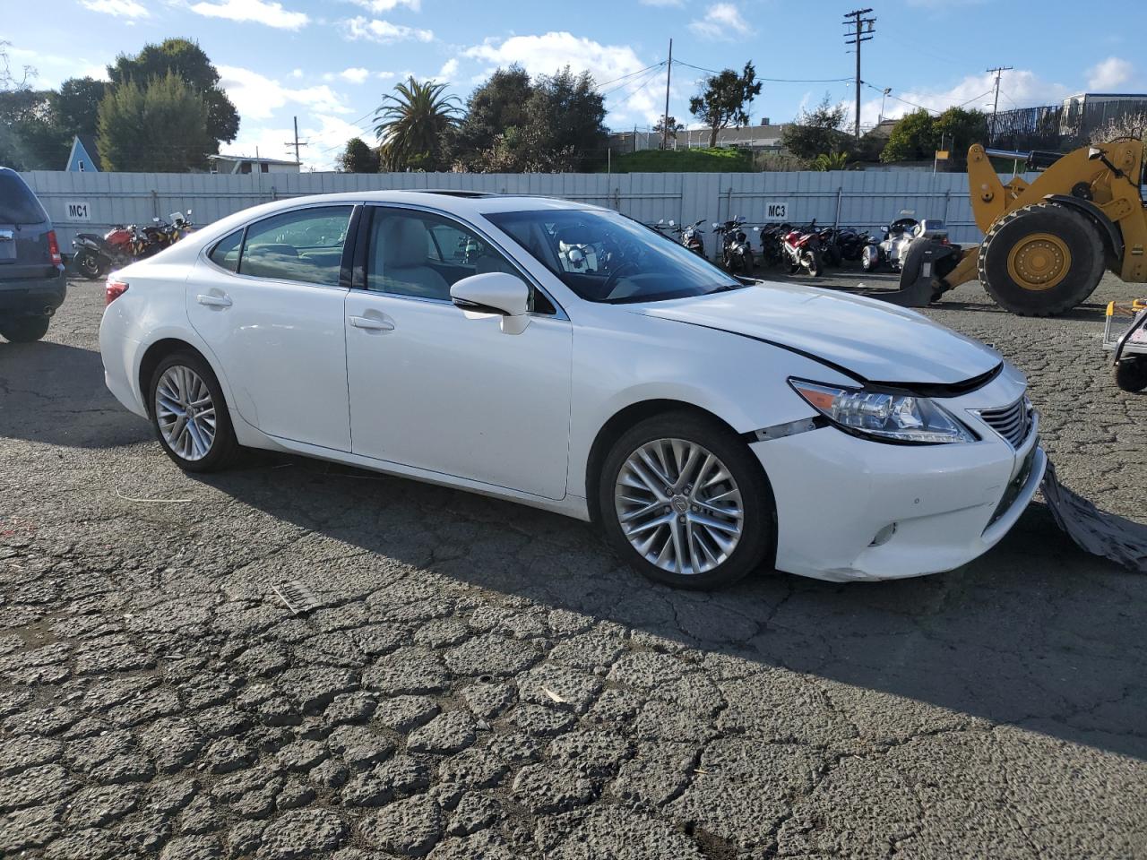 2013 Lexus ES - Image 4