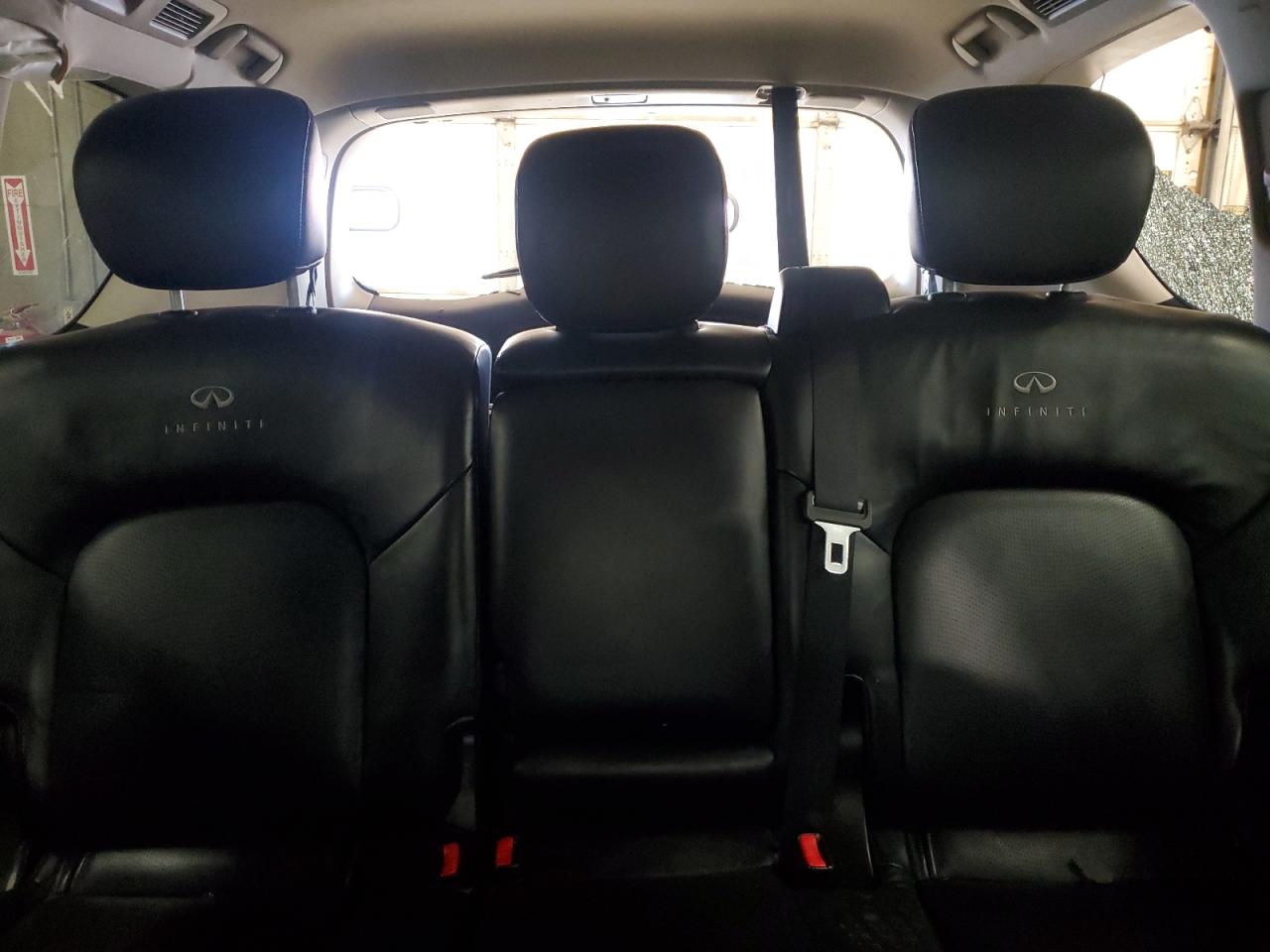 2014 Infiniti QX80 - Image 10