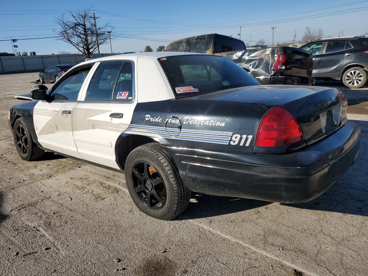 2008 Ford Crown Victoria - Image 2